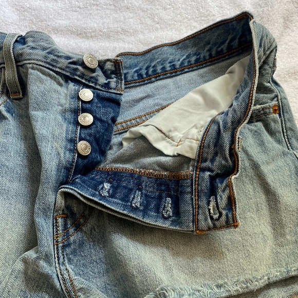 Levi’s 501 denim short size 31 - Picture 4 of 5